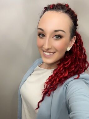 Meet your Posher, Courtney
